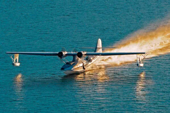 Plane ladning on Lake Wanaka at Warbirds over Wanaka