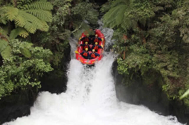 River Rats rafting on the Kaituna River waterfall