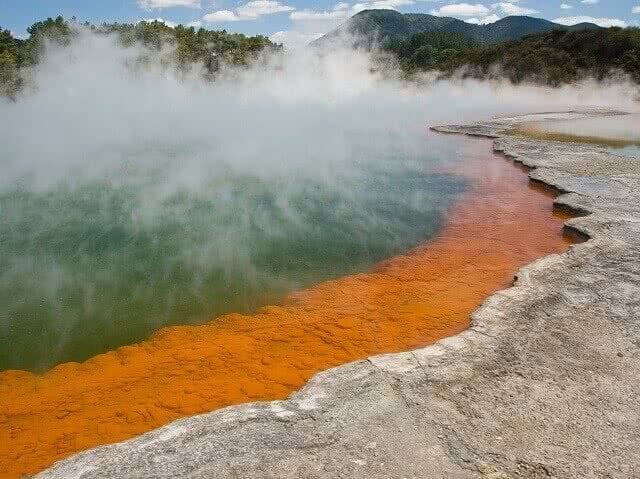 The colourful Champagne Pools, Wai-O-Tapu