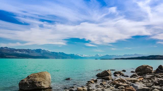 Lake Pukaki - home of Laketown in the Hobbit Trilogy